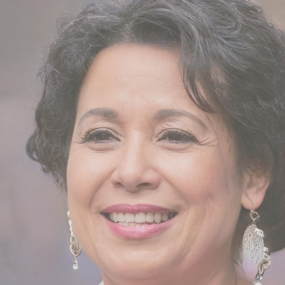 Portrait de Léonie Valfray, experte en épargne